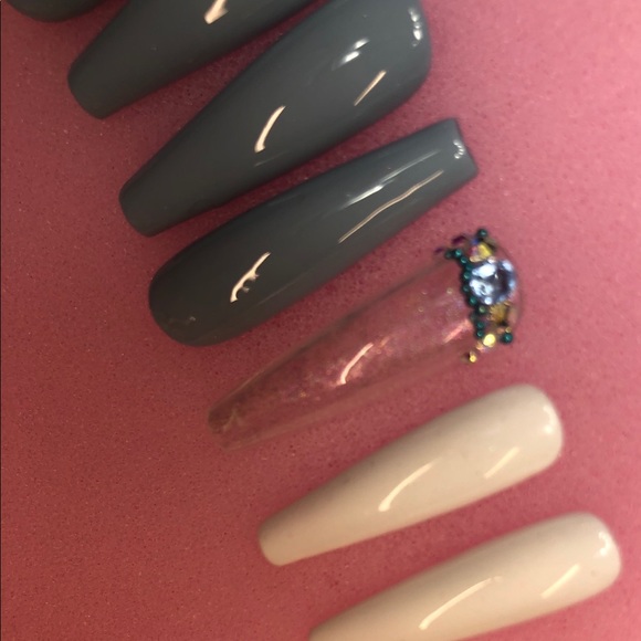 Press on custom gel nails long coffin clouds - Picture 2 of 6